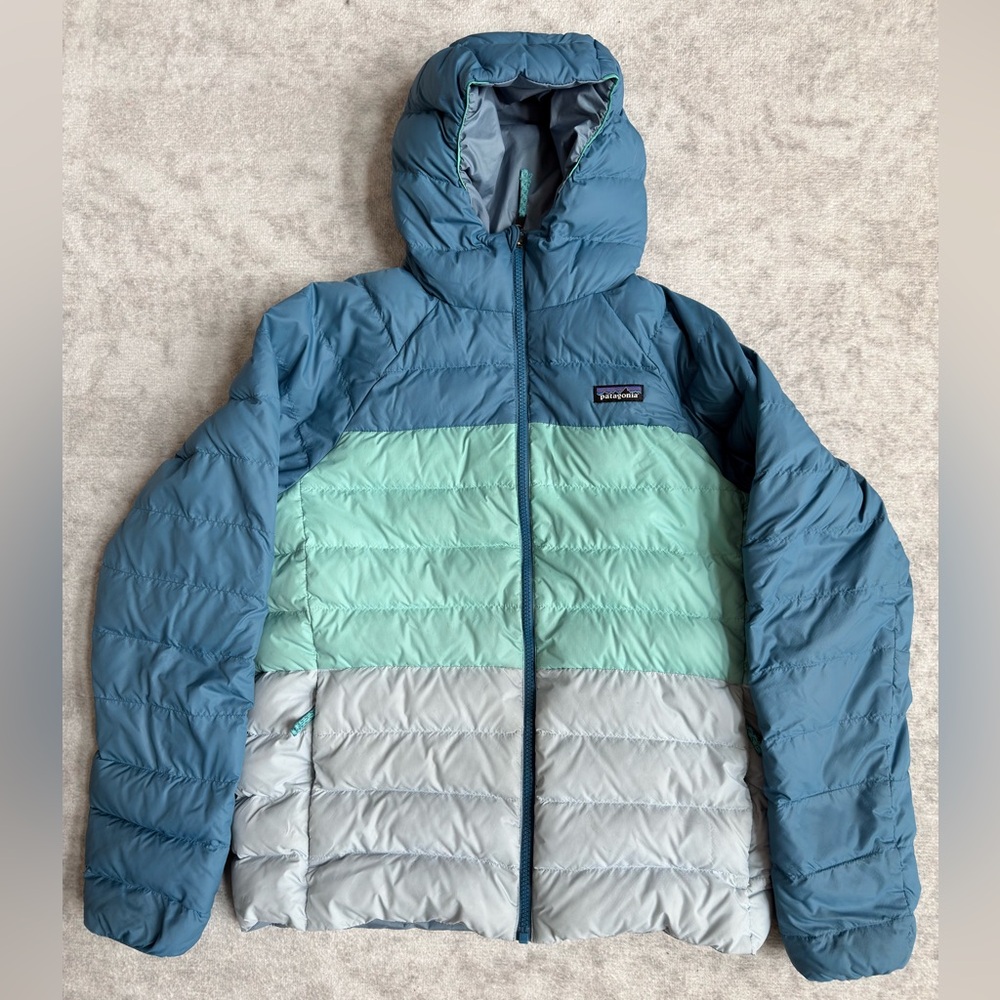 Patagonia Kids' Reversible Down Sweater™ Hoody XXL- Blue/Mint/Grey